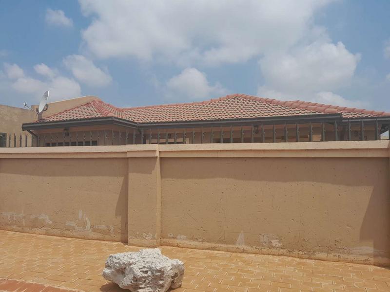 To Let 1 Bedroom Property for Rent in Vosloorus Ext 20 Gauteng