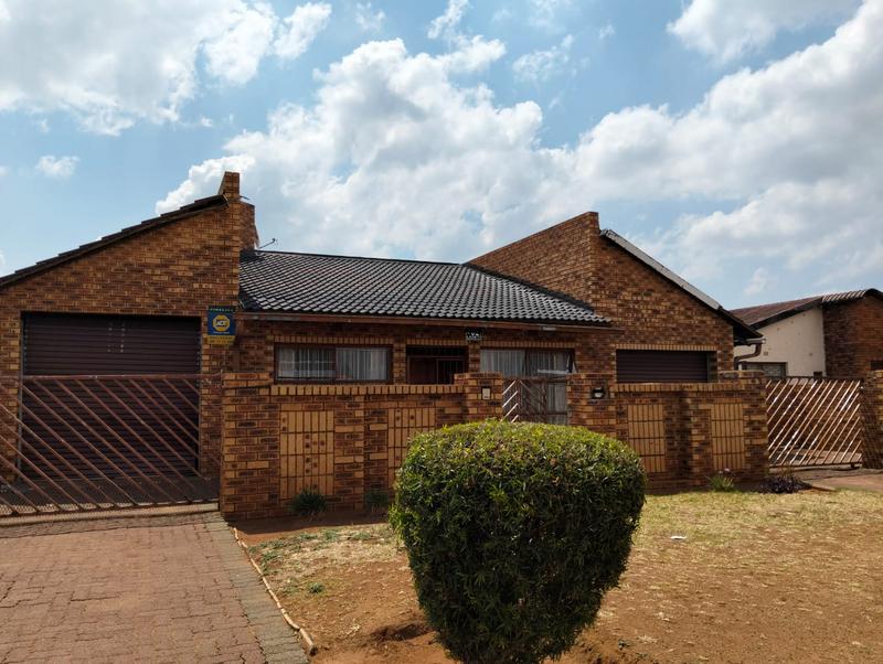 4 Bedroom Property for Sale in Eden Park Gauteng