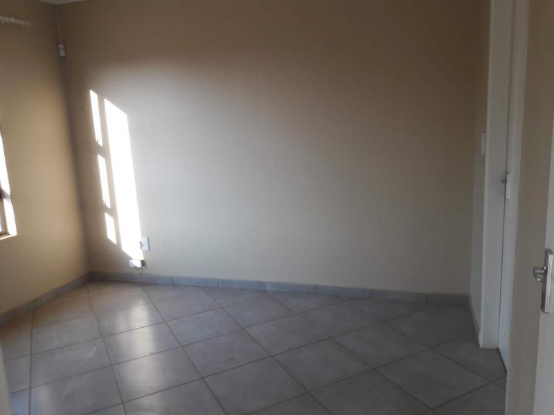 3 Bedroom Property for Sale in Windmill Park Gauteng