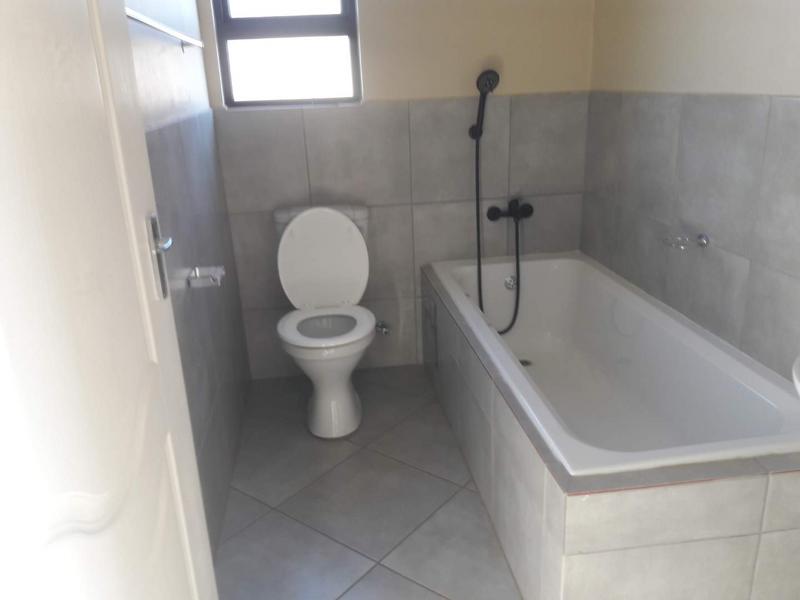 3 Bedroom Property for Sale in Windmill Park Gauteng