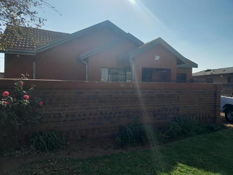 2 Bedroom Property for Sale in Katlehong South Gauteng