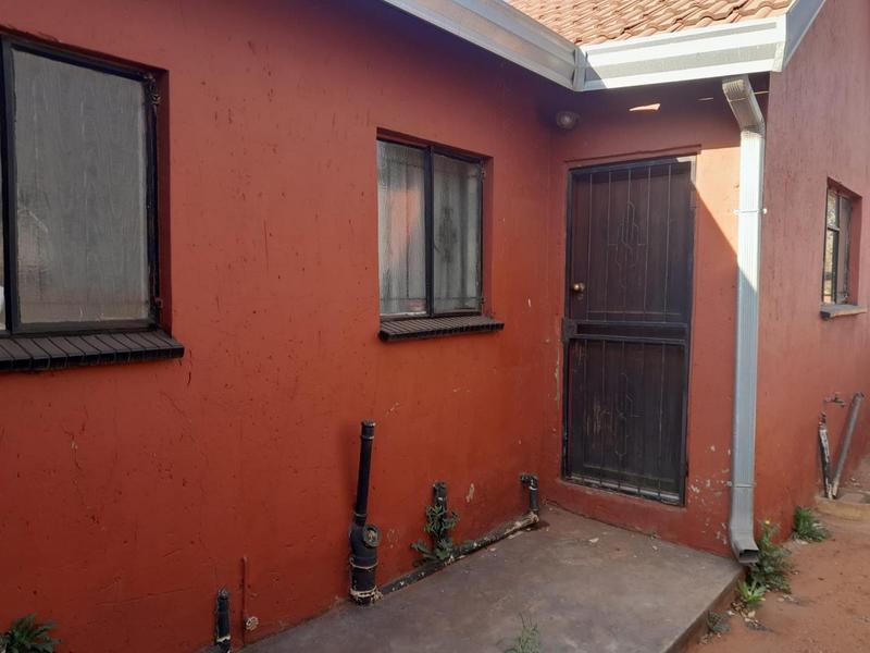 2 Bedroom Property for Sale in Katlehong South Gauteng