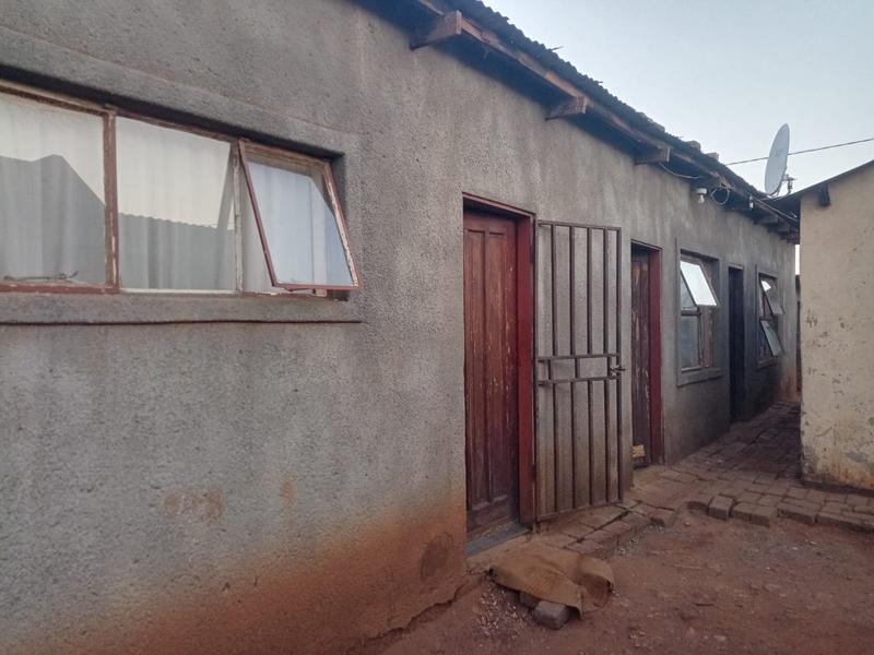 1 Bedroom Property for Sale in Katlehong South Gauteng