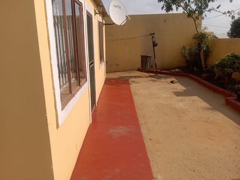 2 Bedroom Property for Sale in Palm Ridge Gauteng