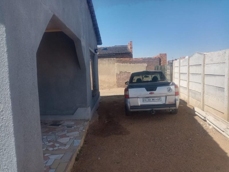 2 Bedroom Property for Sale in Siluma View Gauteng