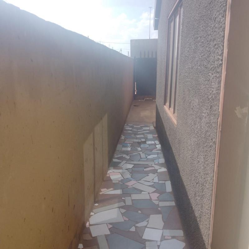 2 Bedroom Property for Sale in Zonkezizwe Gauteng