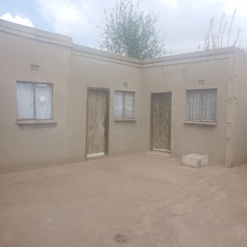 2 Bedroom Property for Sale in Zonkezizwe Gauteng