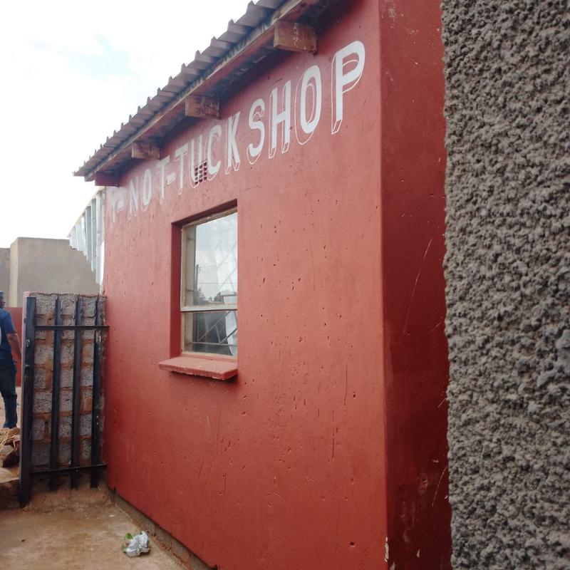 2 Bedroom Property for Sale in Zonkezizwe Gauteng