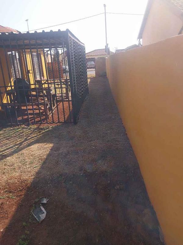 3 Bedroom Property for Sale in Vosloorus Gauteng