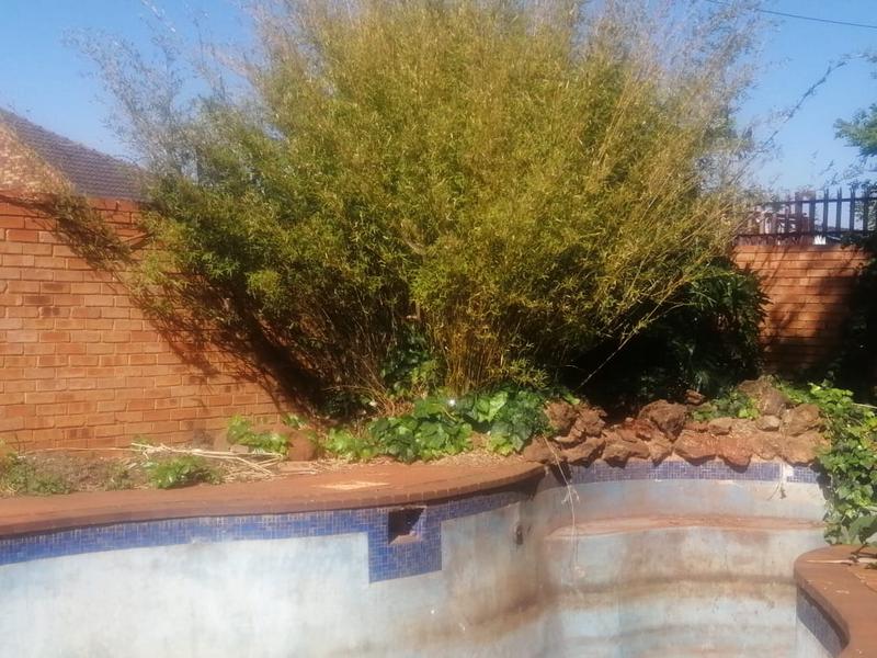 4 Bedroom Property for Sale in Lenasia South Gauteng