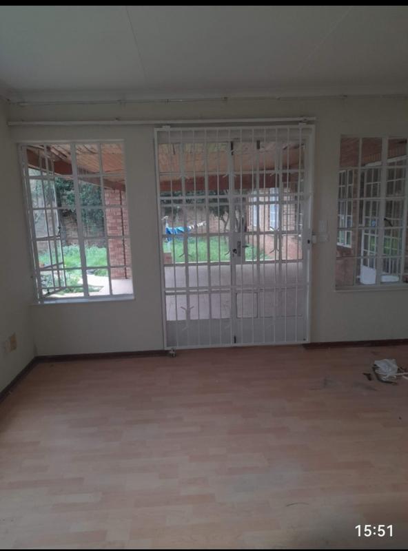 4 Bedroom Property for Sale in Lyndhurst Gauteng