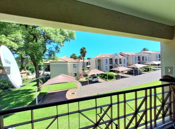 2 Bedroom Property for Sale in Oakdene Gauteng