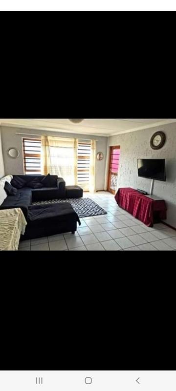 2 Bedroom Property for Sale in Ridgeway A Gauteng