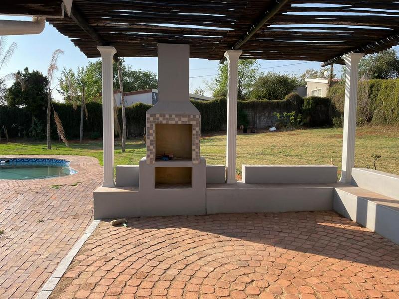 3 Bedroom Property for Sale in Ridgeway A Gauteng