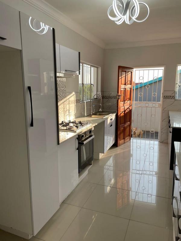 3 Bedroom Property for Sale in Ridgeway A Gauteng