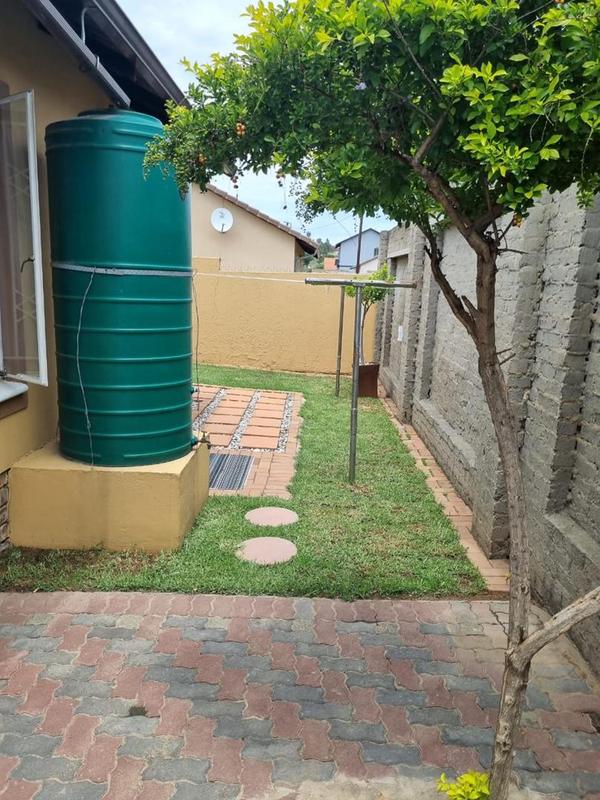 2 Bedroom Property for Sale in Kya Sands Gauteng