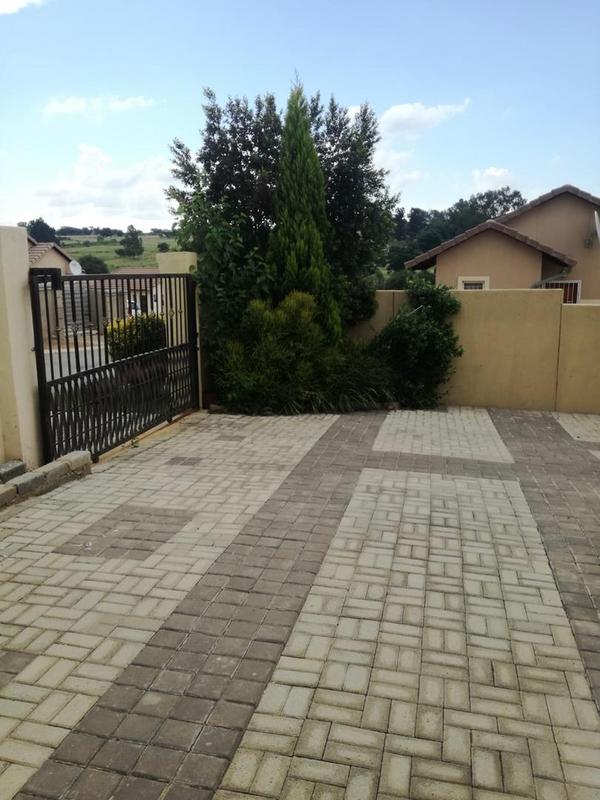 3 Bedroom Property for Sale in Kya Sands Gauteng