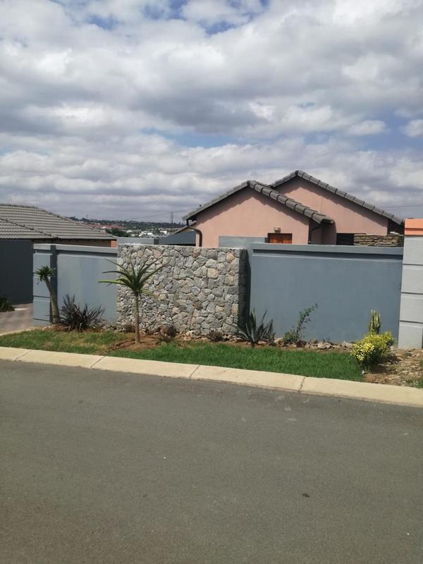 3 Bedroom Property for Sale in Kya Sands Gauteng