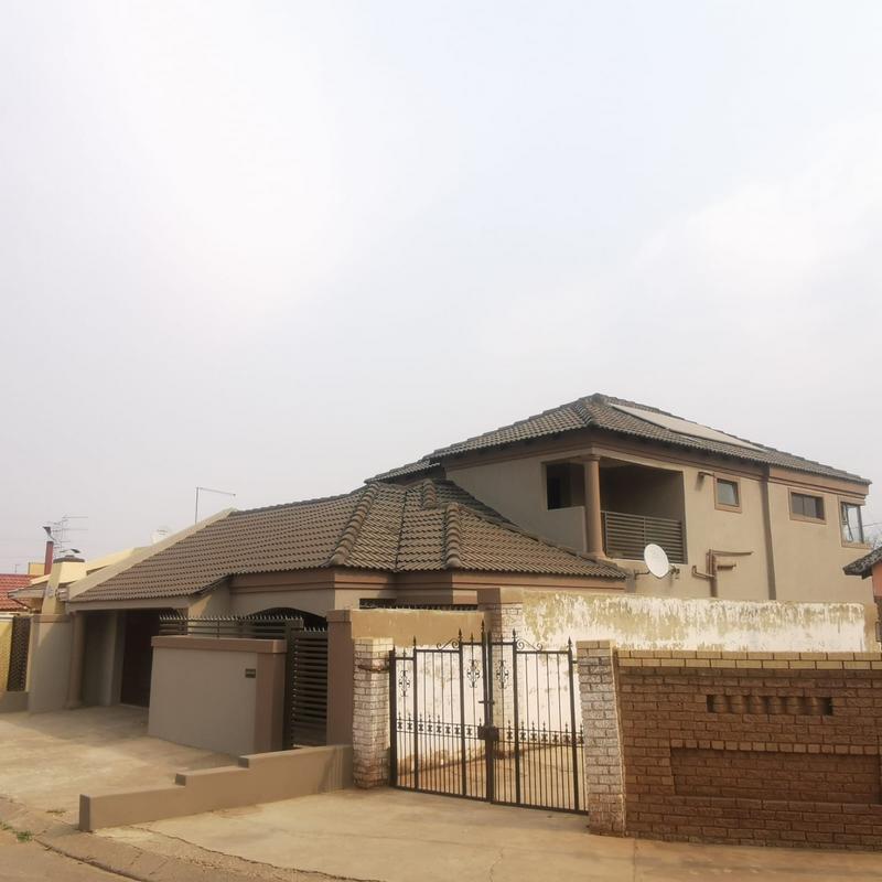 0 Bedroom Property for Sale in Chiawelo Gauteng