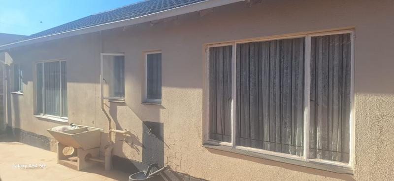 3 Bedroom Property for Sale in Dobsonville Gauteng