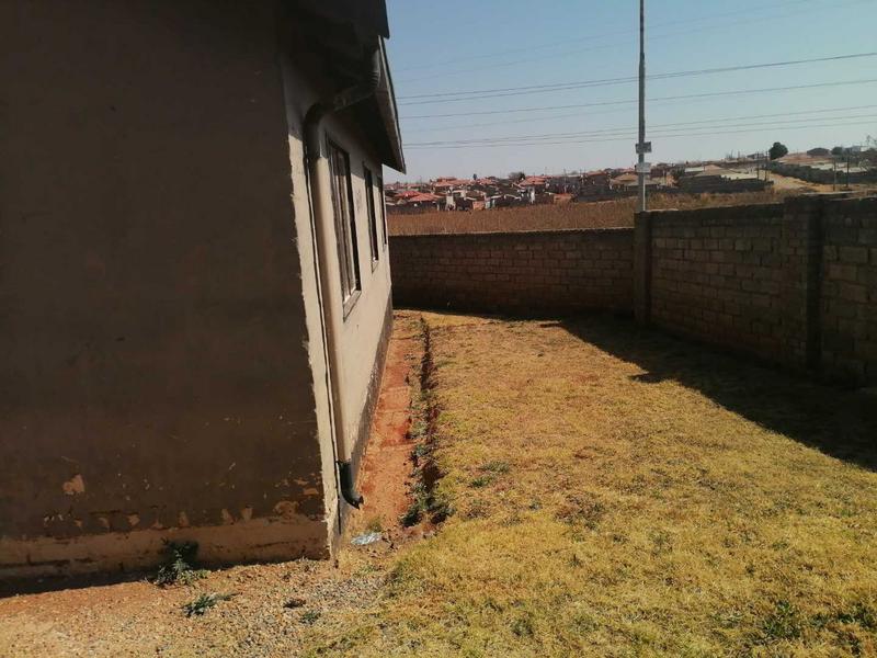 3 Bedroom Property for Sale in Emdeni Gauteng