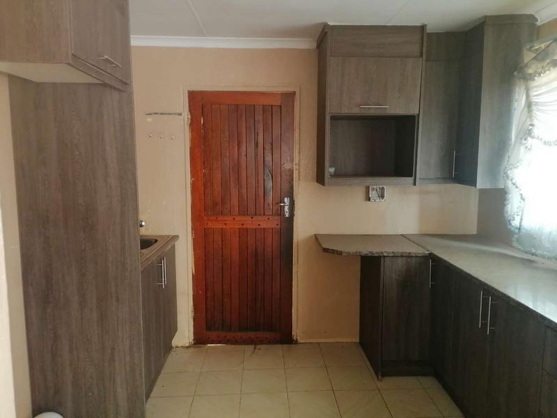 3 Bedroom Property for Sale in Emdeni Gauteng