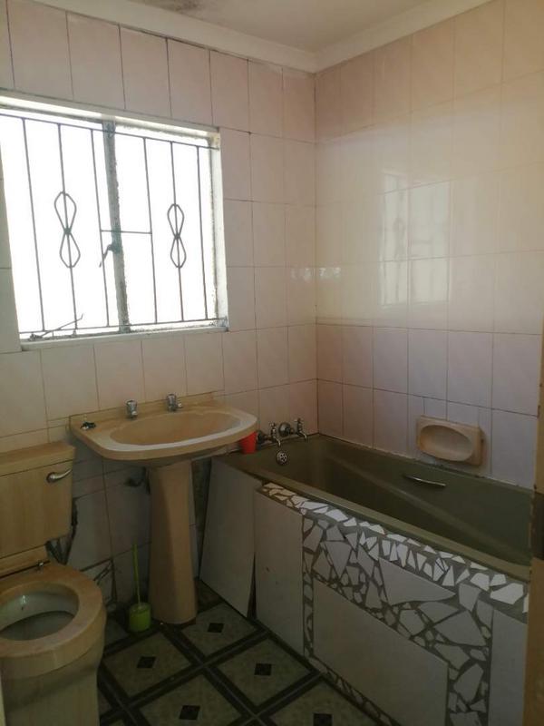 3 Bedroom Property for Sale in Emdeni Gauteng