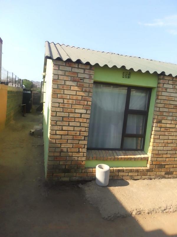 5 Bedroom Property for Sale in Mofolo North Gauteng