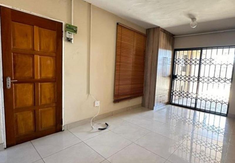 8 Bedroom Property for Sale in Molapo Gauteng