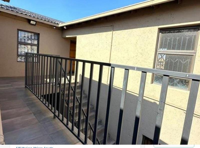 8 Bedroom Property for Sale in Molapo Gauteng