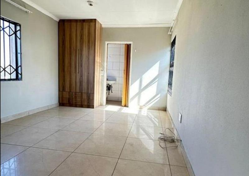 8 Bedroom Property for Sale in Molapo Gauteng