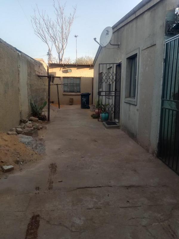 2 Bedroom Property for Sale in Naledi Ext 2 Gauteng