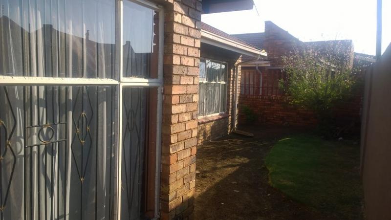 2 Bedroom Property for Sale in Pimville Gauteng