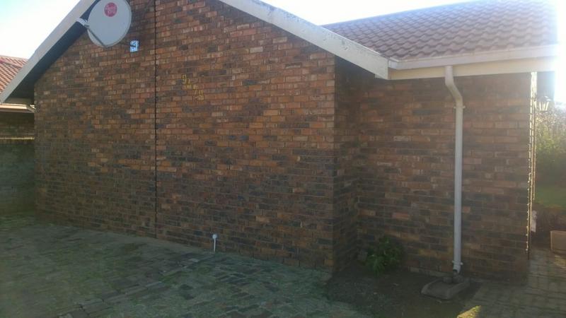 2 Bedroom Property for Sale in Pimville Gauteng