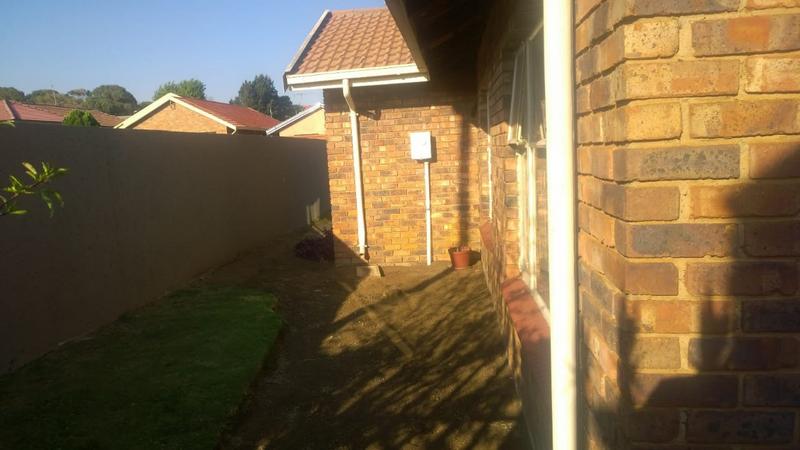 2 Bedroom Property for Sale in Pimville Gauteng