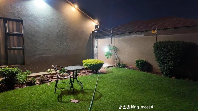 3 Bedroom Property for Sale in Protea Glen Gauteng