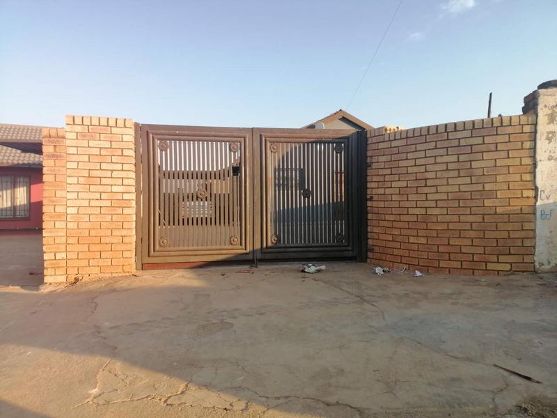 3 Bedroom Property for Sale in Protea Glen Gauteng