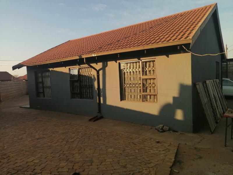 3 Bedroom Property for Sale in Protea Glen Gauteng