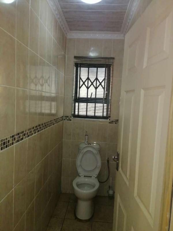 3 Bedroom Property for Sale in Protea Glen Gauteng