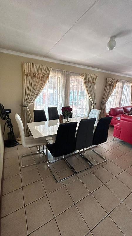 3 Bedroom Property for Sale in Olievenhoutbosch Gauteng