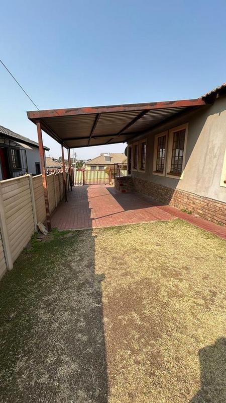 3 Bedroom Property for Sale in Olievenhoutbosch Gauteng