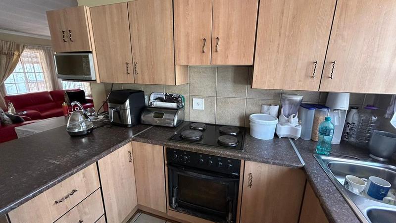 3 Bedroom Property for Sale in Olievenhoutbosch Gauteng