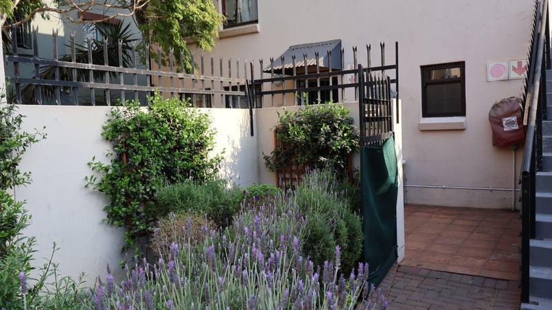 2 Bedroom Property for Sale in Gezina Gauteng