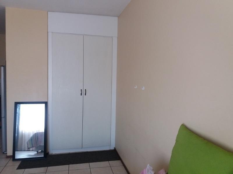 1 Bedroom Property for Sale in Lotus Gardens Gauteng