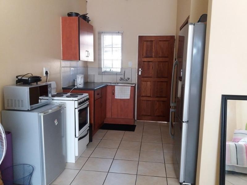 1 Bedroom Property for Sale in Lotus Gardens Gauteng