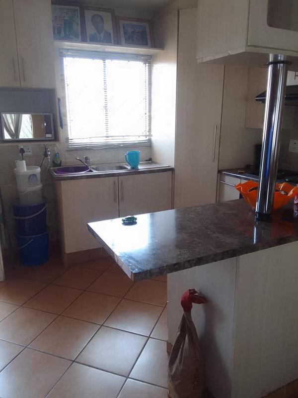 2 Bedroom Property for Sale in Lotus Gardens Gauteng