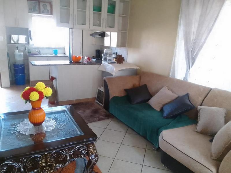 2 Bedroom Property for Sale in Lotus Gardens Gauteng