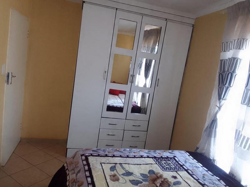 2 Bedroom Property for Sale in Lotus Gardens Gauteng