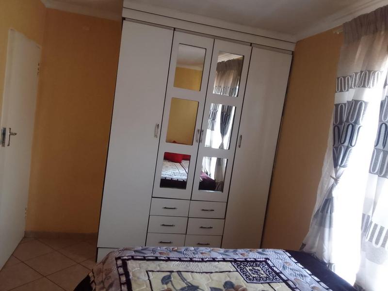 2 Bedroom Property for Sale in Lotus Gardens Gauteng