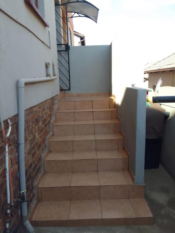 2 Bedroom Property for Sale in Lotus Gardens Gauteng